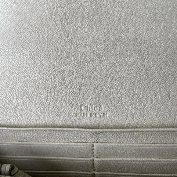 Cholé Flap Cover Metallic Leather Long Wallet-Rare - Picture 8 of 13